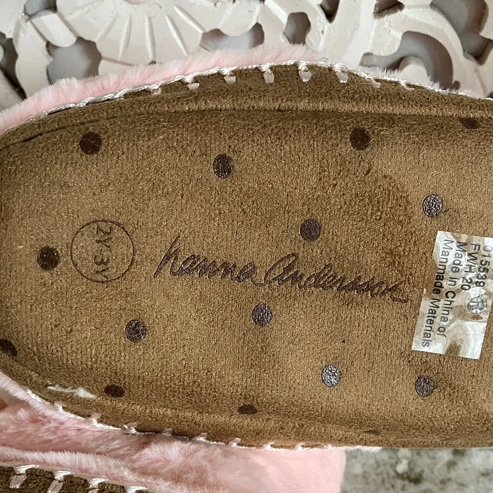 🇺🇸4 For $20 Nanna Andersson Pink Fuzzy Bear Paw Slippers Size 2Y-3Y NWT
